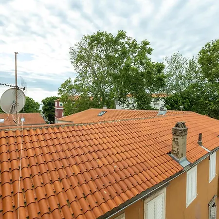 Sergio Apartament *